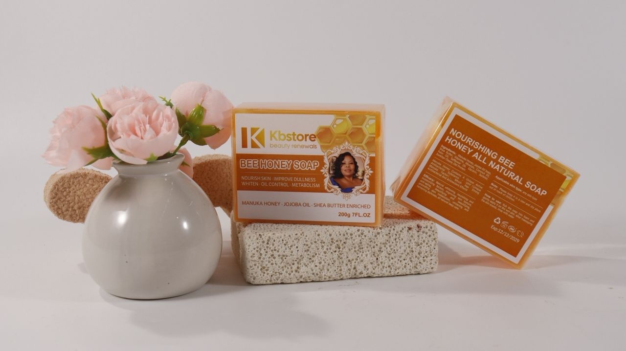 Natural Bee Honey Glow Soap Bar – Brightens, Hydrates & Balances Skin